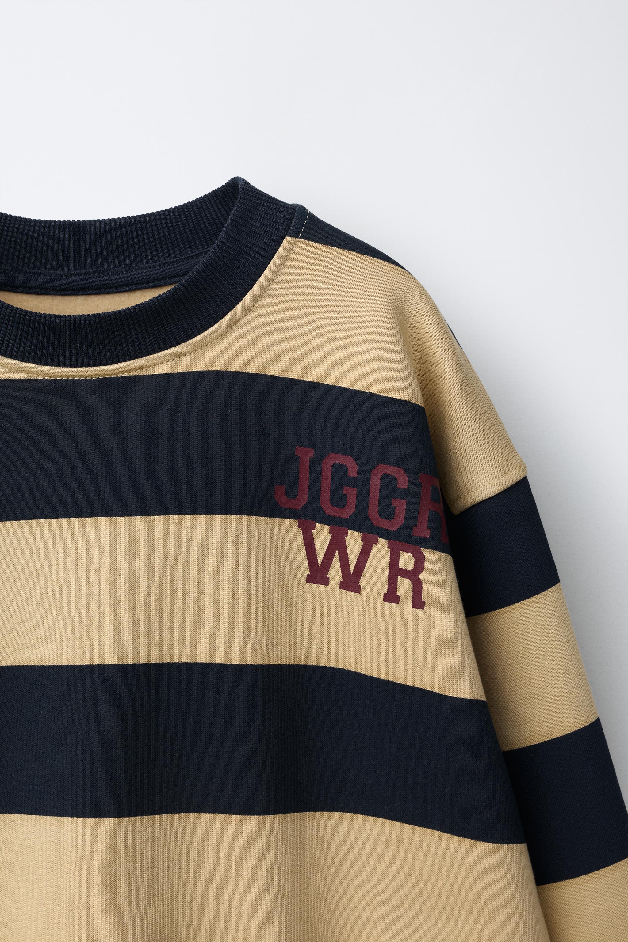 STRIPED NUMBER PATCH SWEATSHIRT