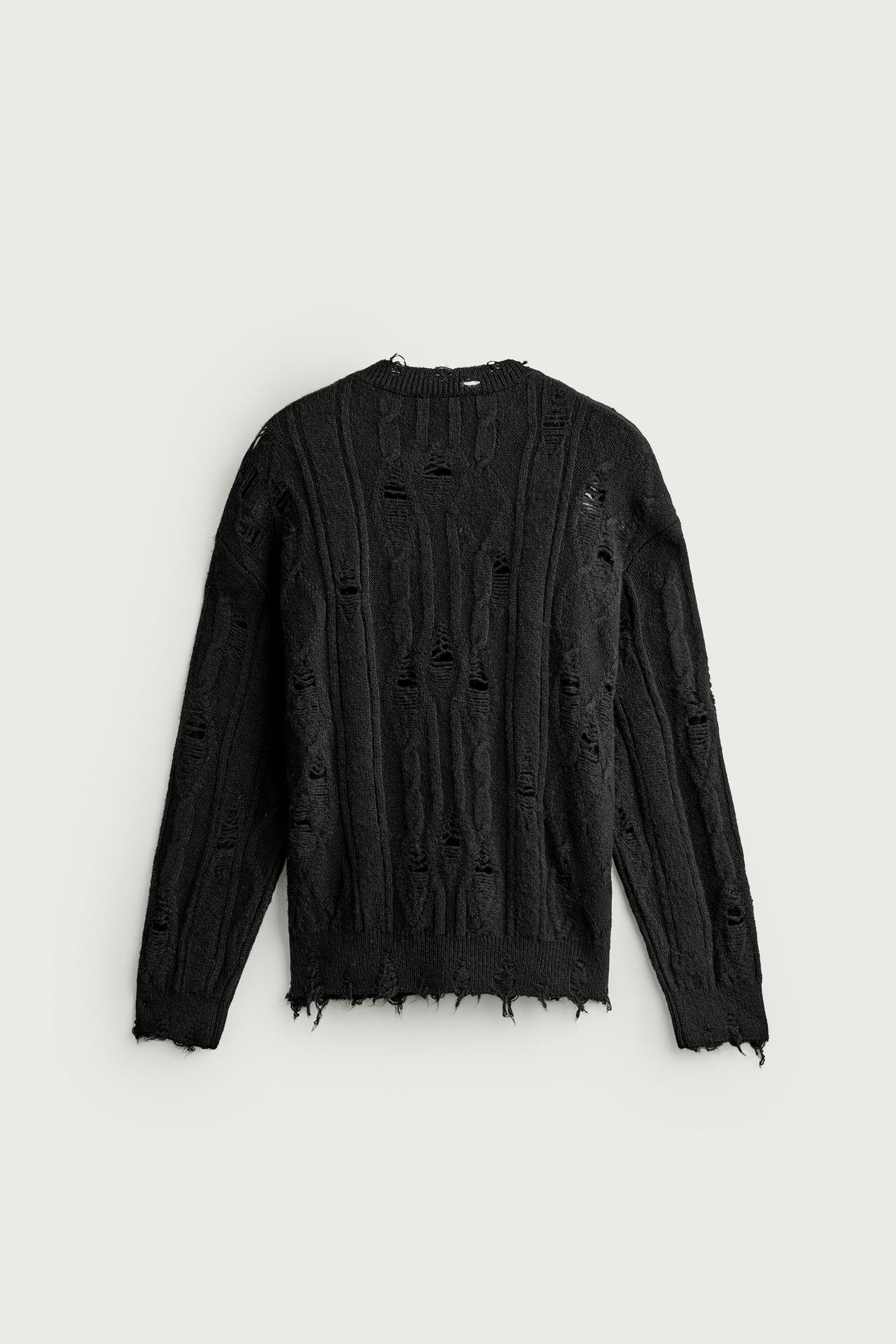 LADDERED CABLE KNIT SWEATER — Black