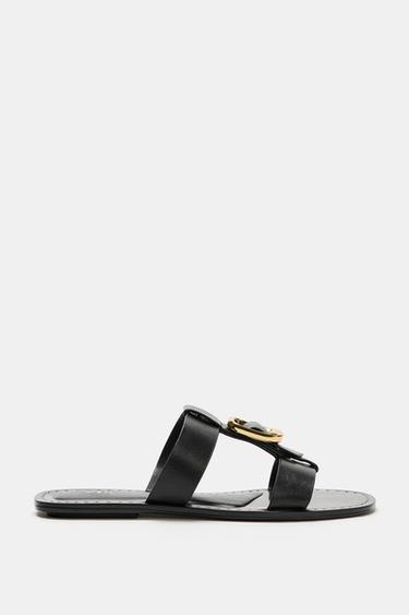BUCKLED FLAT SANDALS - Black by Zara