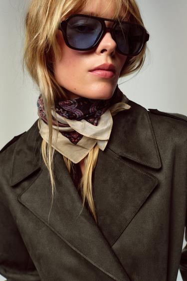 ABRIGO CINTURÓN EFECTO ANTE - Khaki de Zara