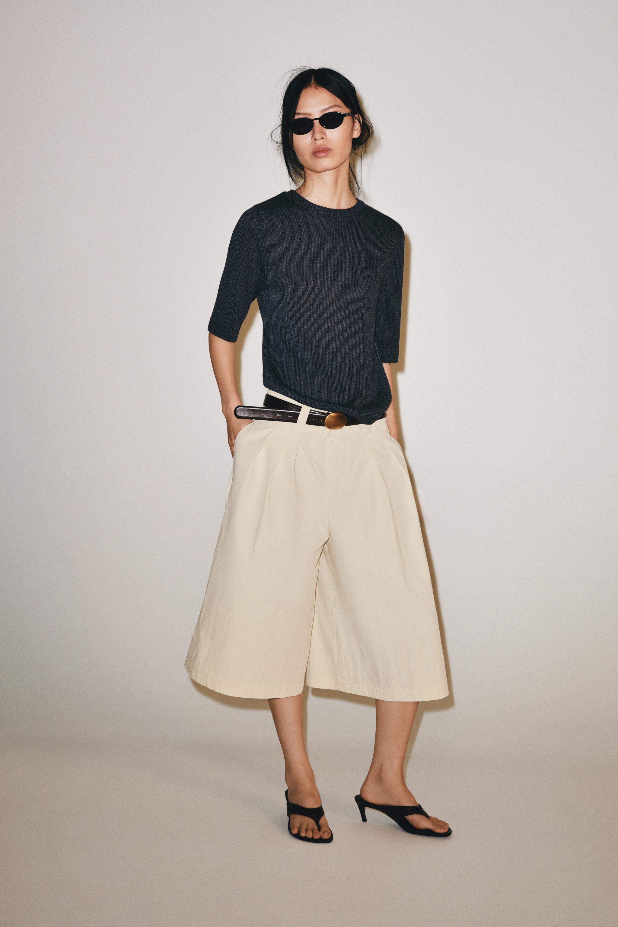 SHORT SLEEVE KNIT TOP