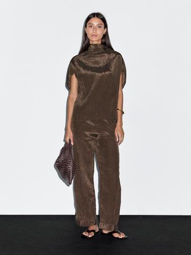 Blusa raya fina cuello fular - Marrón oscuro de Zara