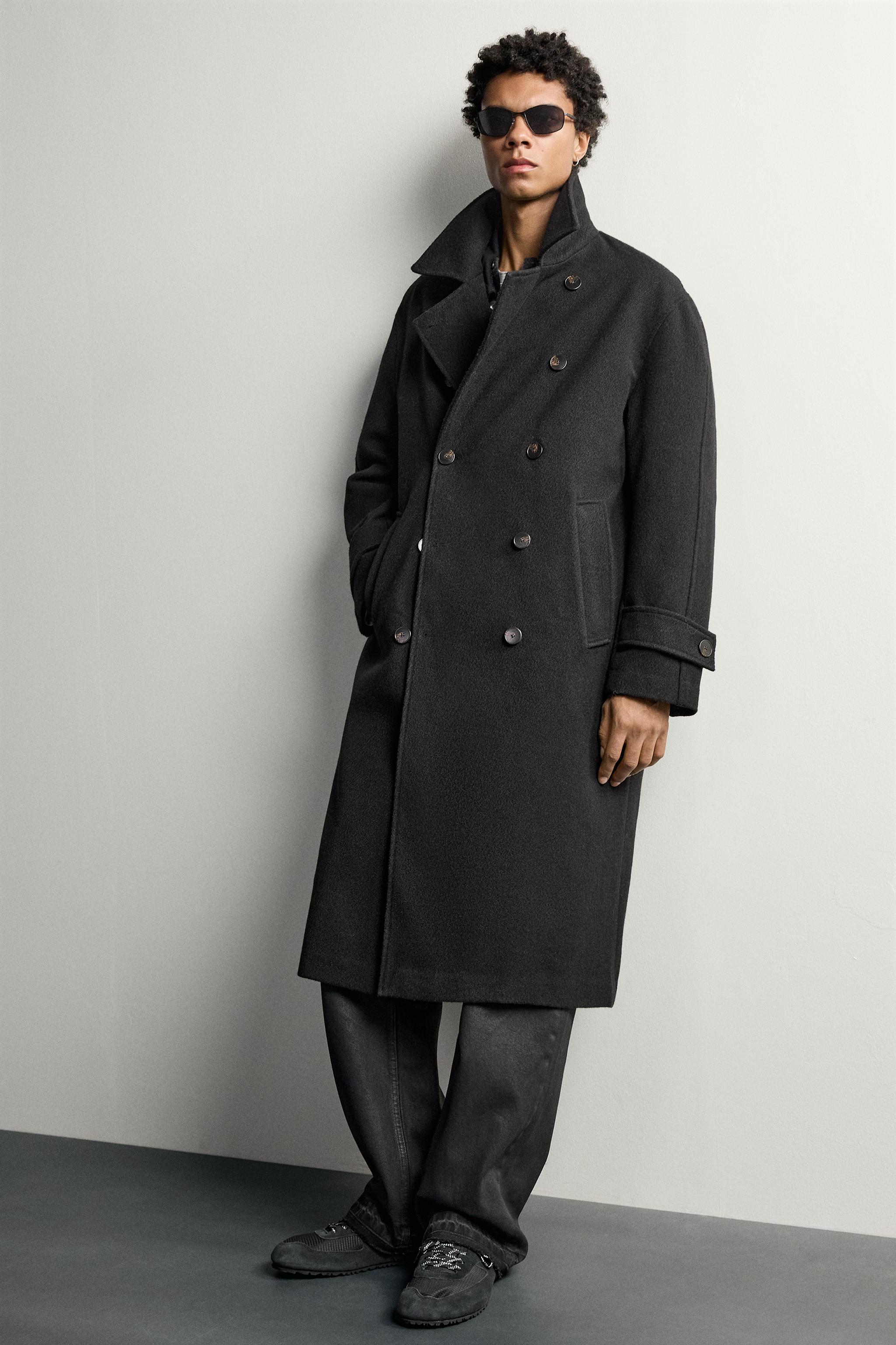 RELAXED-FIT DOUBLE-BREASTED COAT