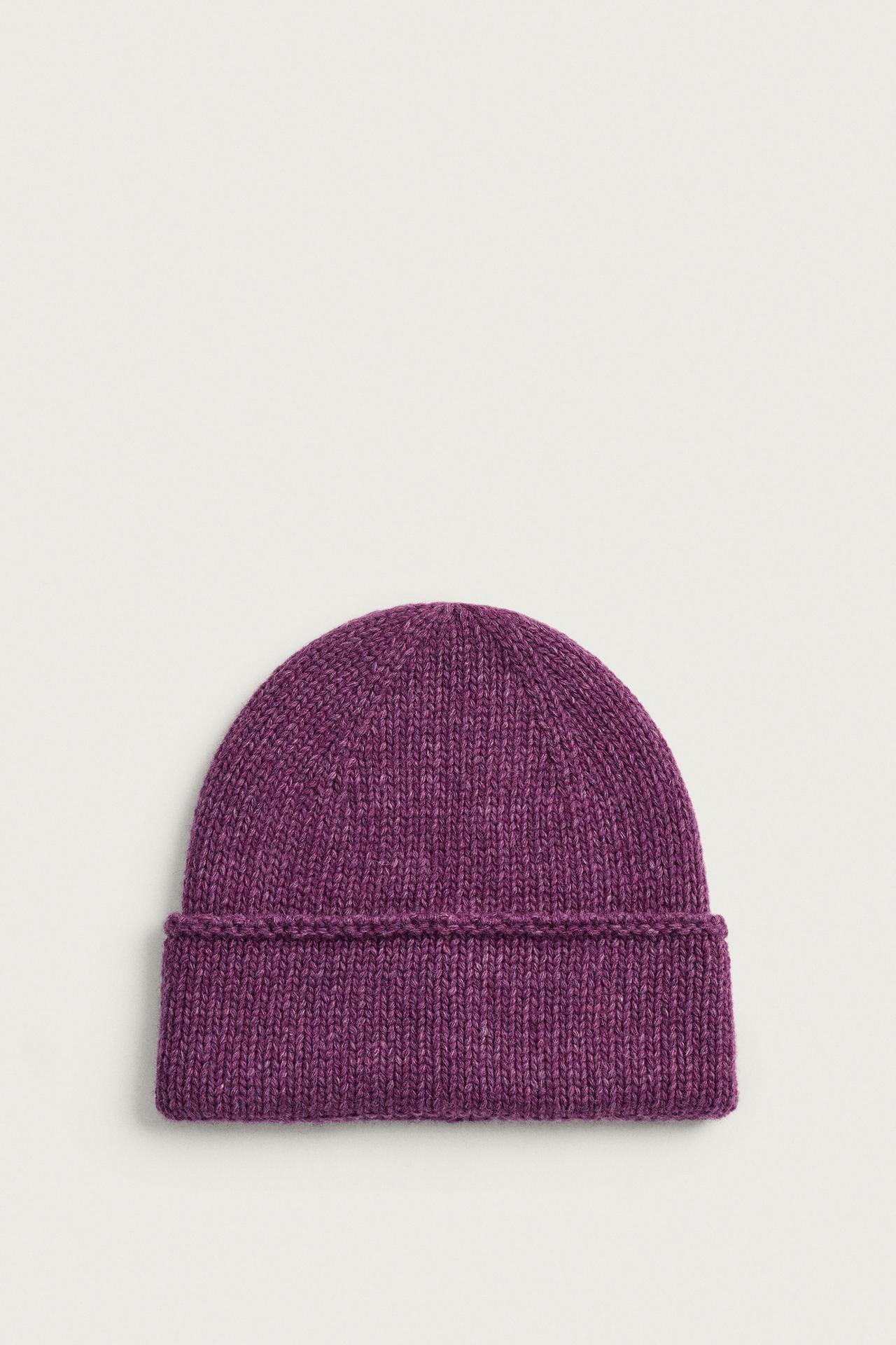 WOOL BLEND KNIT BEANIE — Burgundy