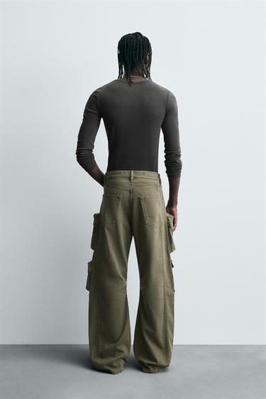 PANTALON CARGO EN DENIM À POCHES - Vert de Zara - Image 2