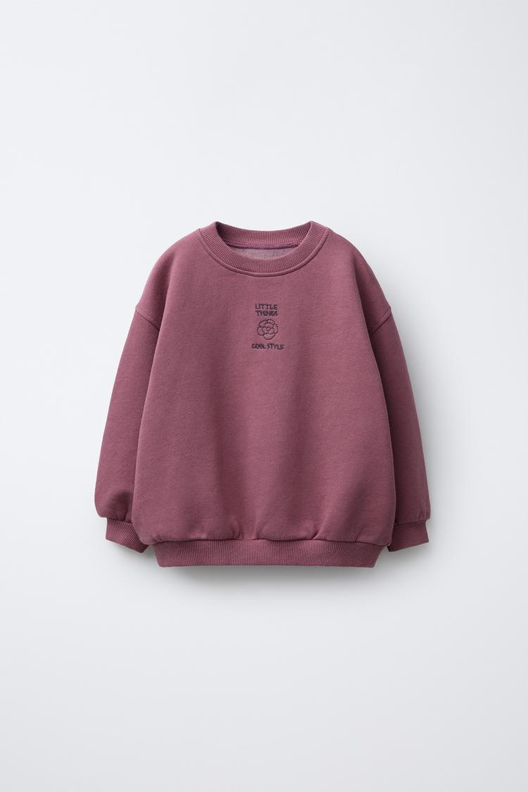 EMBROIDERED SWEATSHIRT
