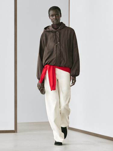 Veste bouffante à col montant - Chocolat de Zara - Image 0