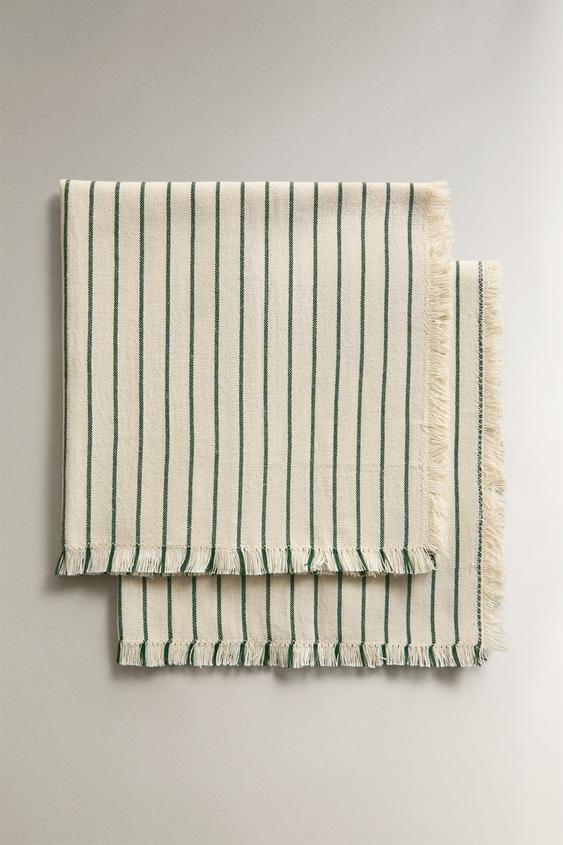 Zaras FLERPACK RANDIGA SERVETTER MED FRANSAR (2-PACK) - Naturfärg - Bild 0