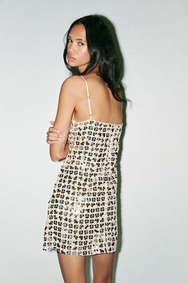 ROBE COURTE À SEQUINS - Argent de Zara - Image 4
