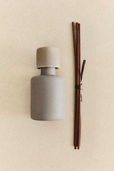 (95 ML) FLOR DE NOVIEMBRE SCENTED REED DIFFUSERS - Brick by Zara - Image 5