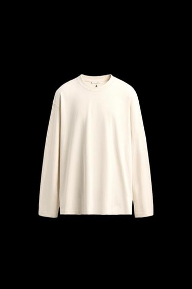 CAMISETA HEAVYWEIGHT MANGA LARGA TACHA - Blanco roto de Zara - Imagen 0