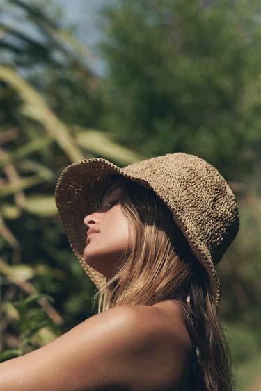 FLETTET BUCKET HAT - lys brun fra Zara - Billede 0