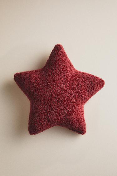 KIDS' SMALL FAUX SHEARLING STAR CUSHION - Red by Zara