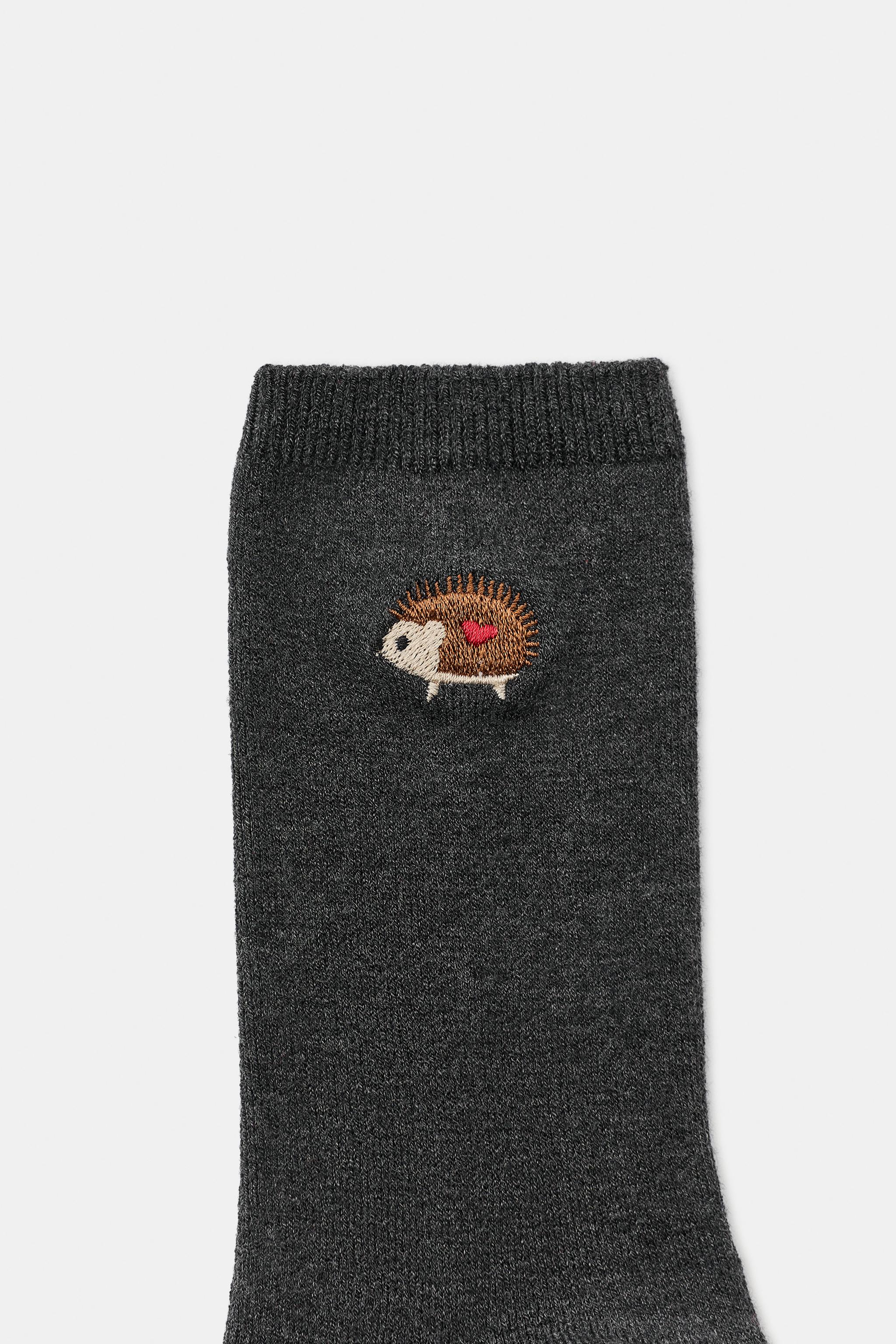PLAIN HEDGEHOG EMBROIDERY SOCKS