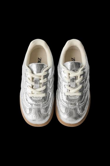 METALLIC-SNEAKER - Silber von Zara