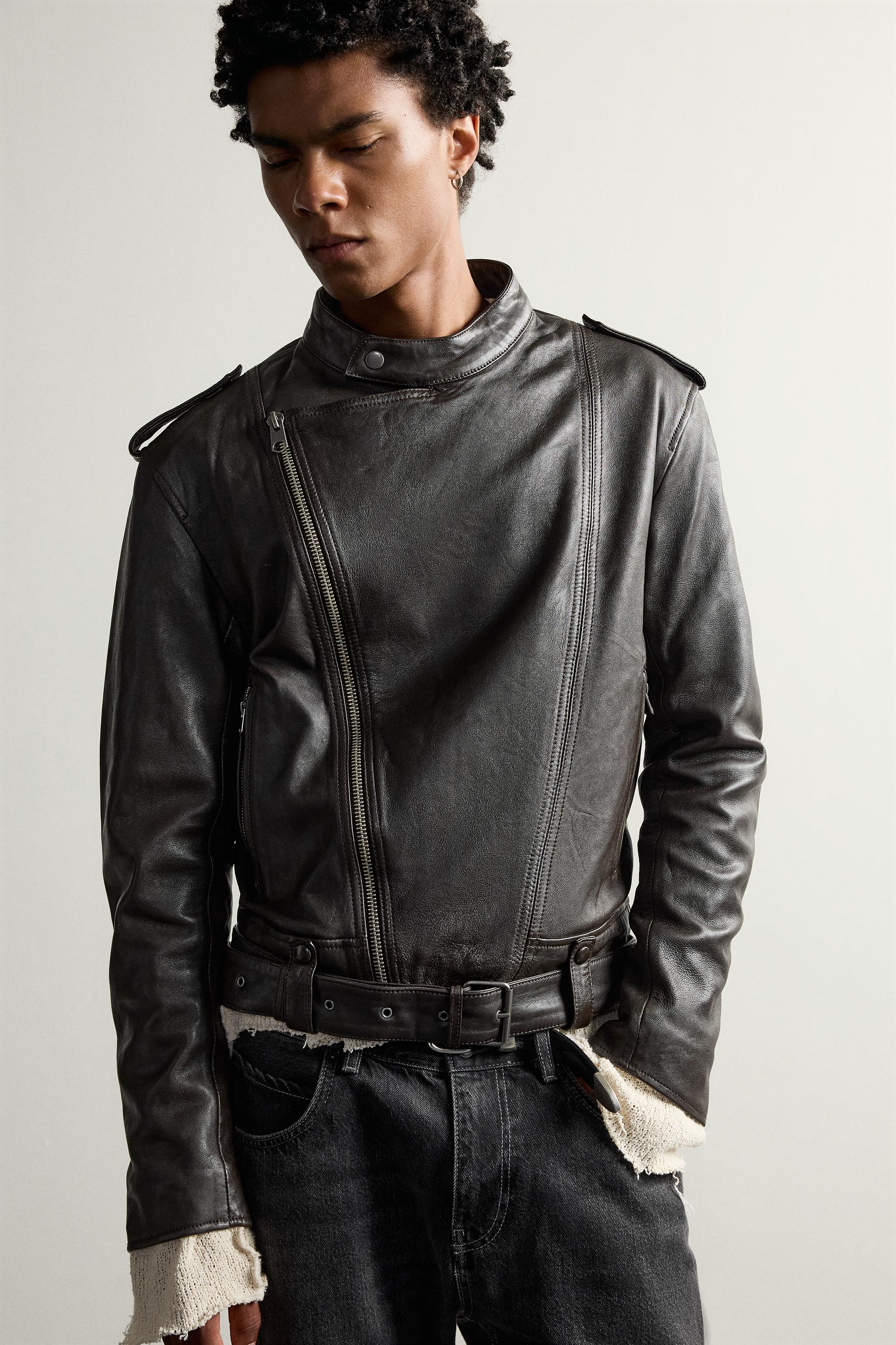 BLOUSON BIKER EN CUIR COUPE CROPPED