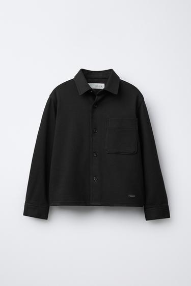 قميص مريح - أسود الخاص بـ Zara