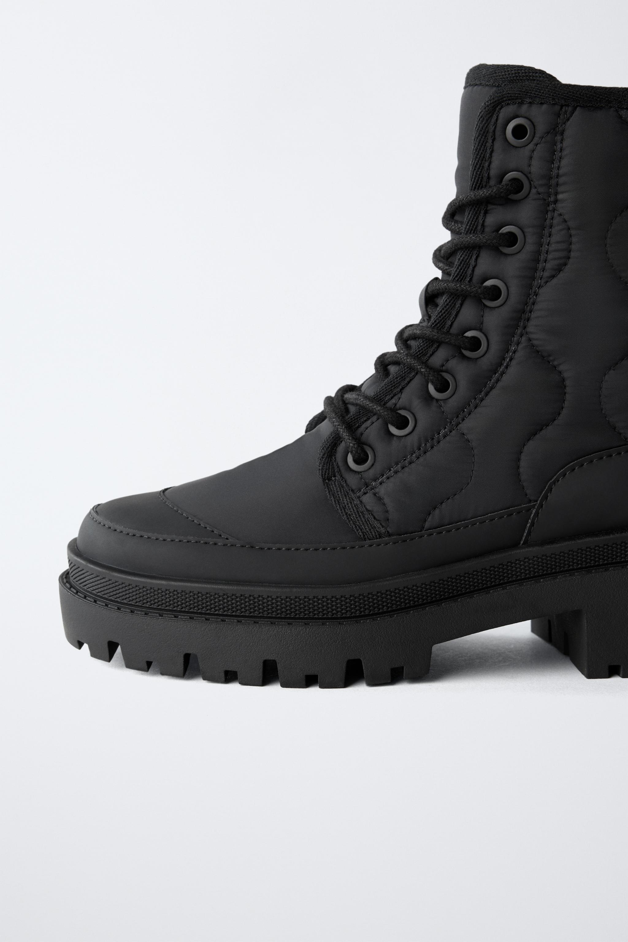 BOTTINES MATELASSÉES À LACETS