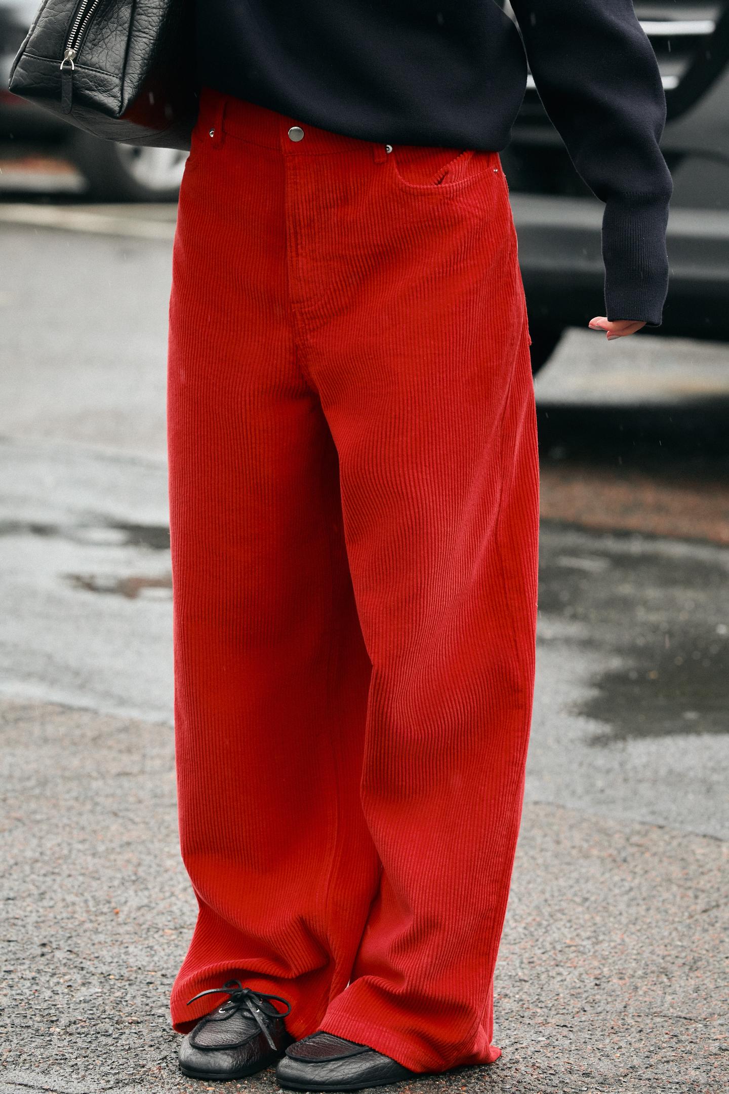 Женские брюки Zara Wide-Leg Corduroy, цвет: Красный — фото 2