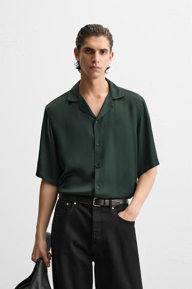 CAMISA RELAXED FIT SATINADA - Verde de Zara