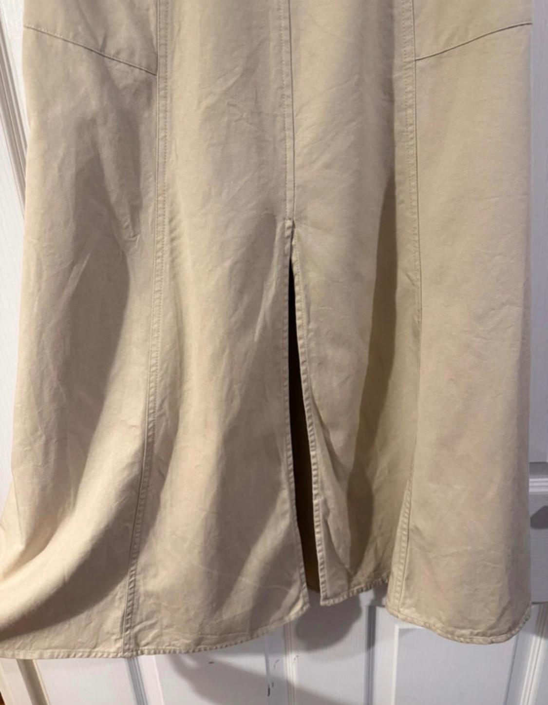 SKIRT - Image 3