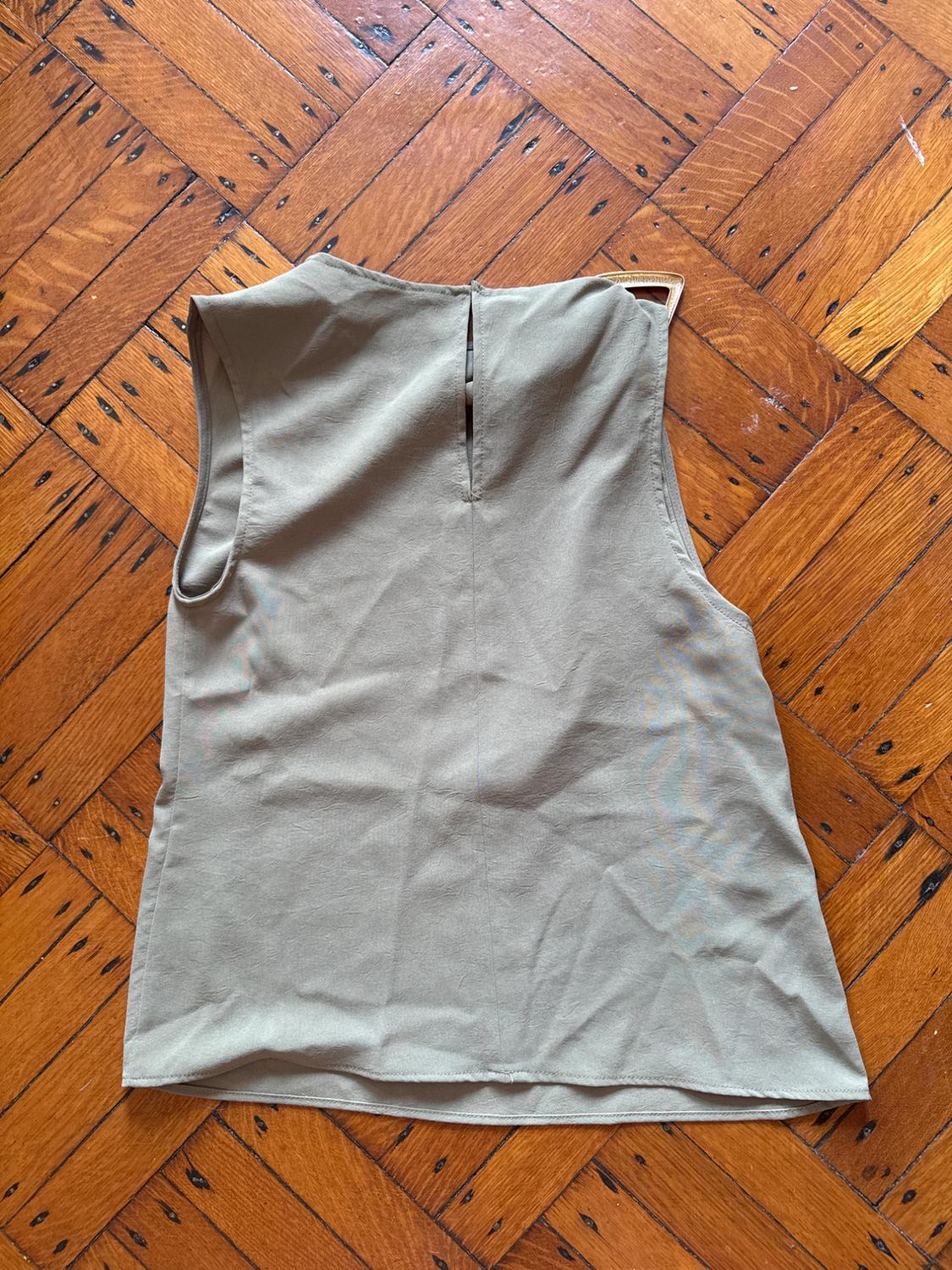 FLOWY BUCKLE TOP - Image 2