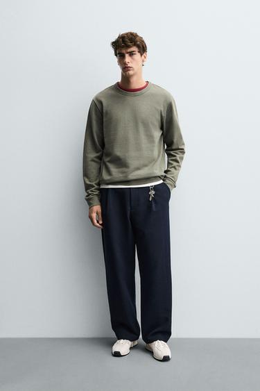BASIC CREW NECK SWEATSHIRT - Light green by Zara