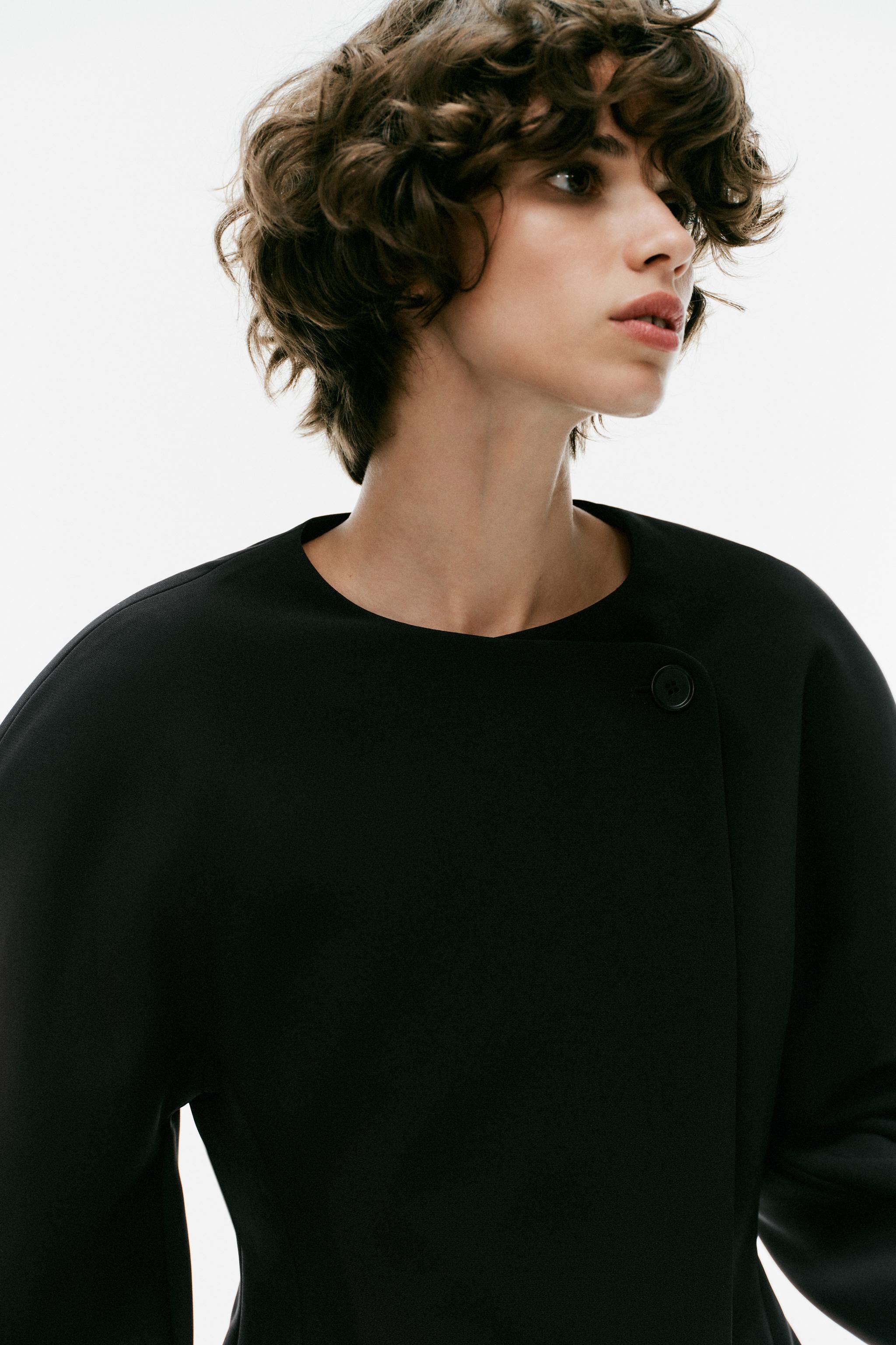Zara Hacimli Kruvaze Blazer görsel 4