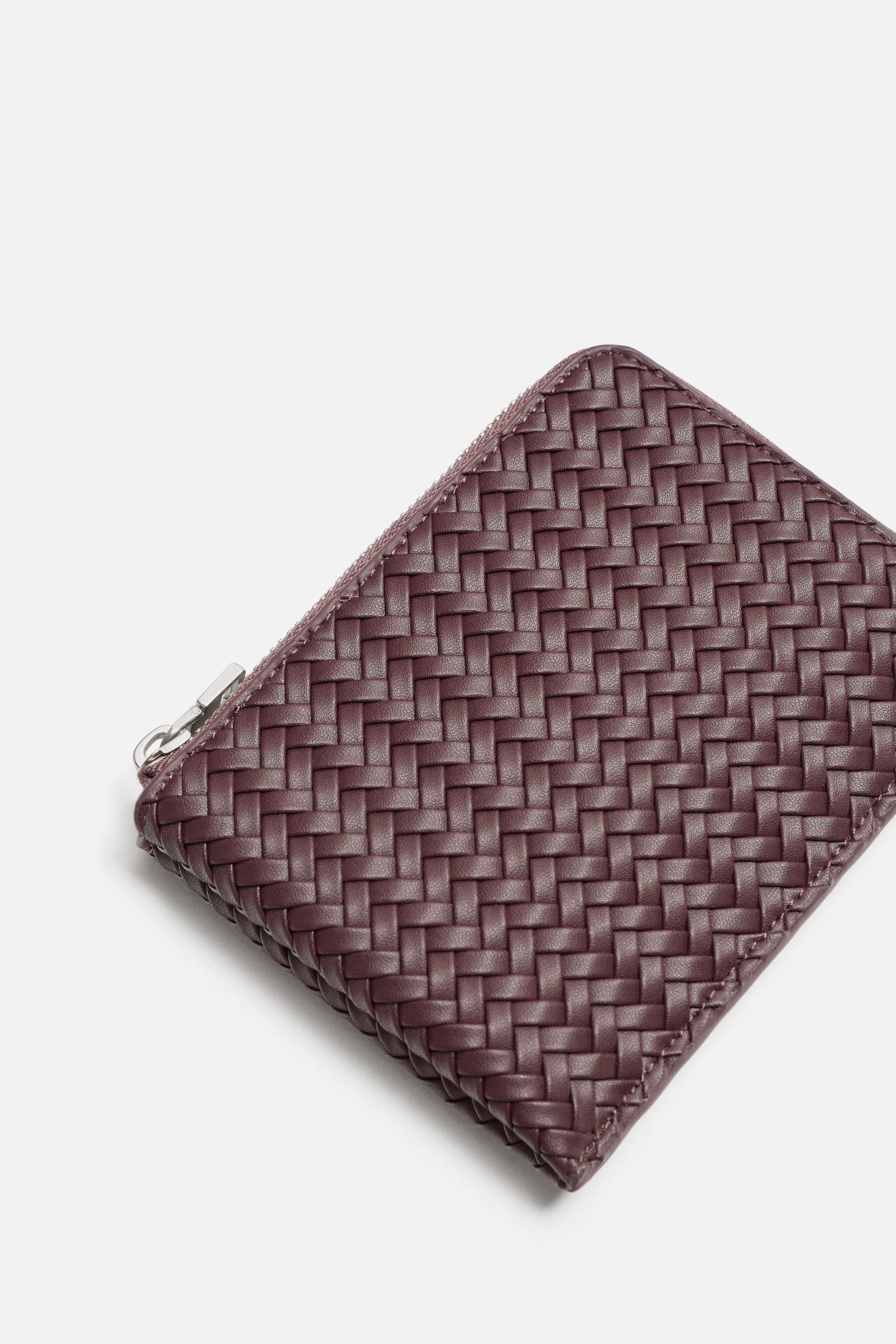 WOVEN WALLET WITH ZIPPER