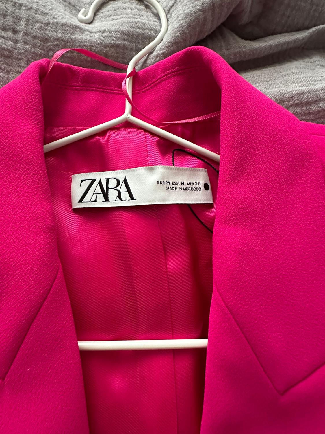 CROPPED BLAZER WITH FEATHERS - Image 3