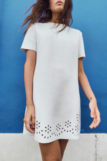 КОРОТКОЕ ПЛАТЬЕ ИЗ ИСКУССТВЕННОЙ ЗАМШИ — БЕЛЫЙ от Zara — изображение 0