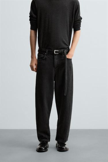 JEANS TAPERED WIDE FIT - Negro de Zara