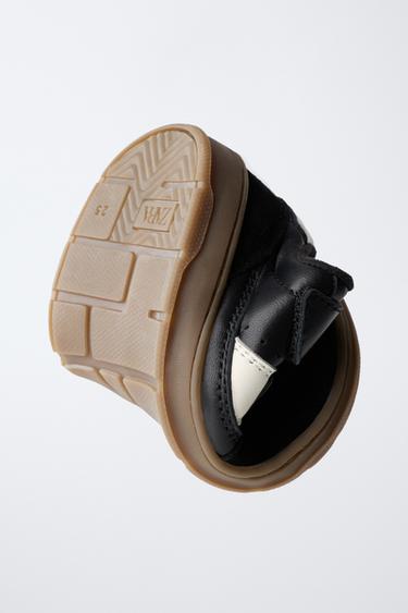 BASKET EN CUIR À BRIDES PIEDS NUS - Noir de Zara - Image 2