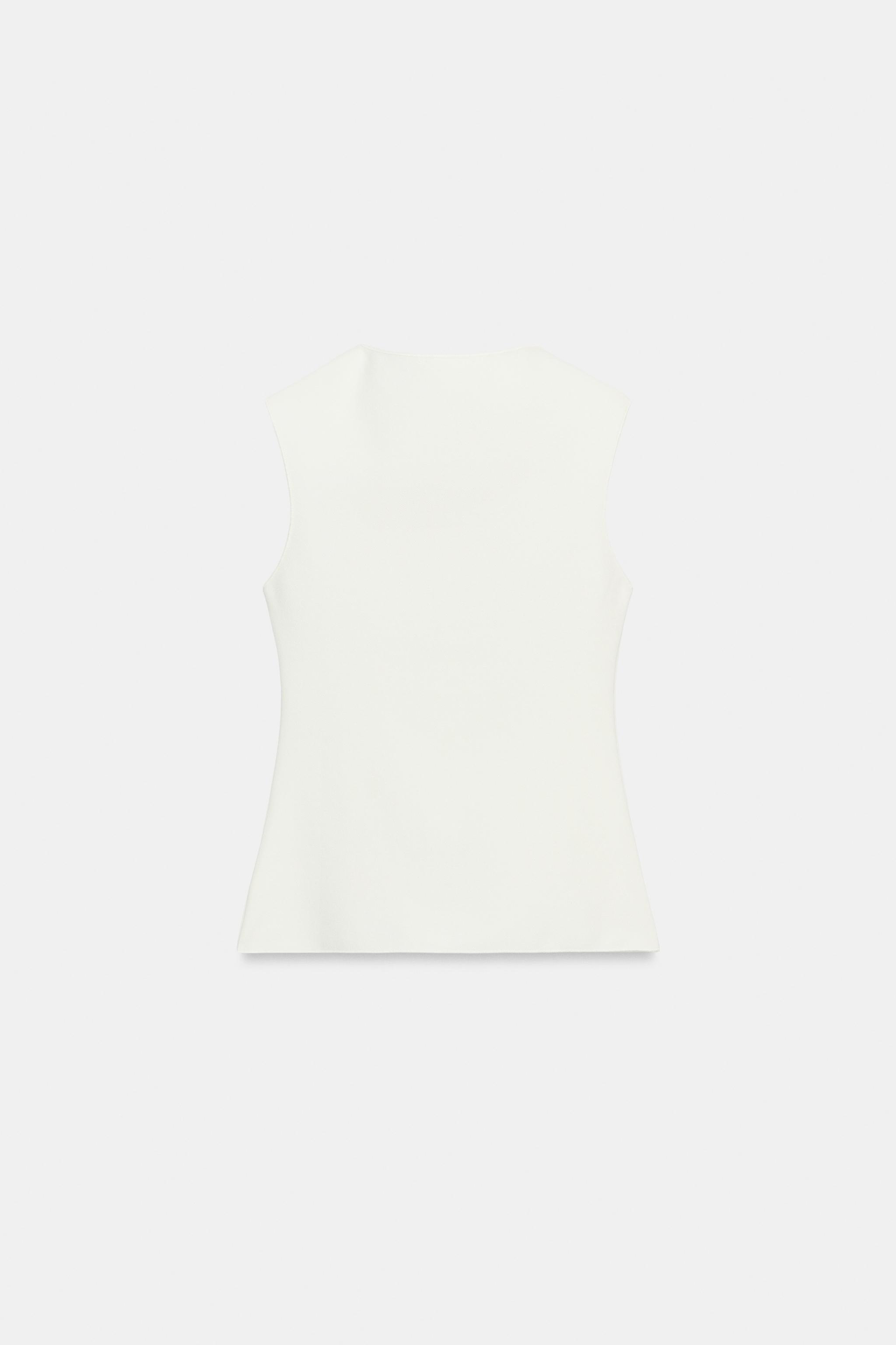 TOP GILET À BOUTONS