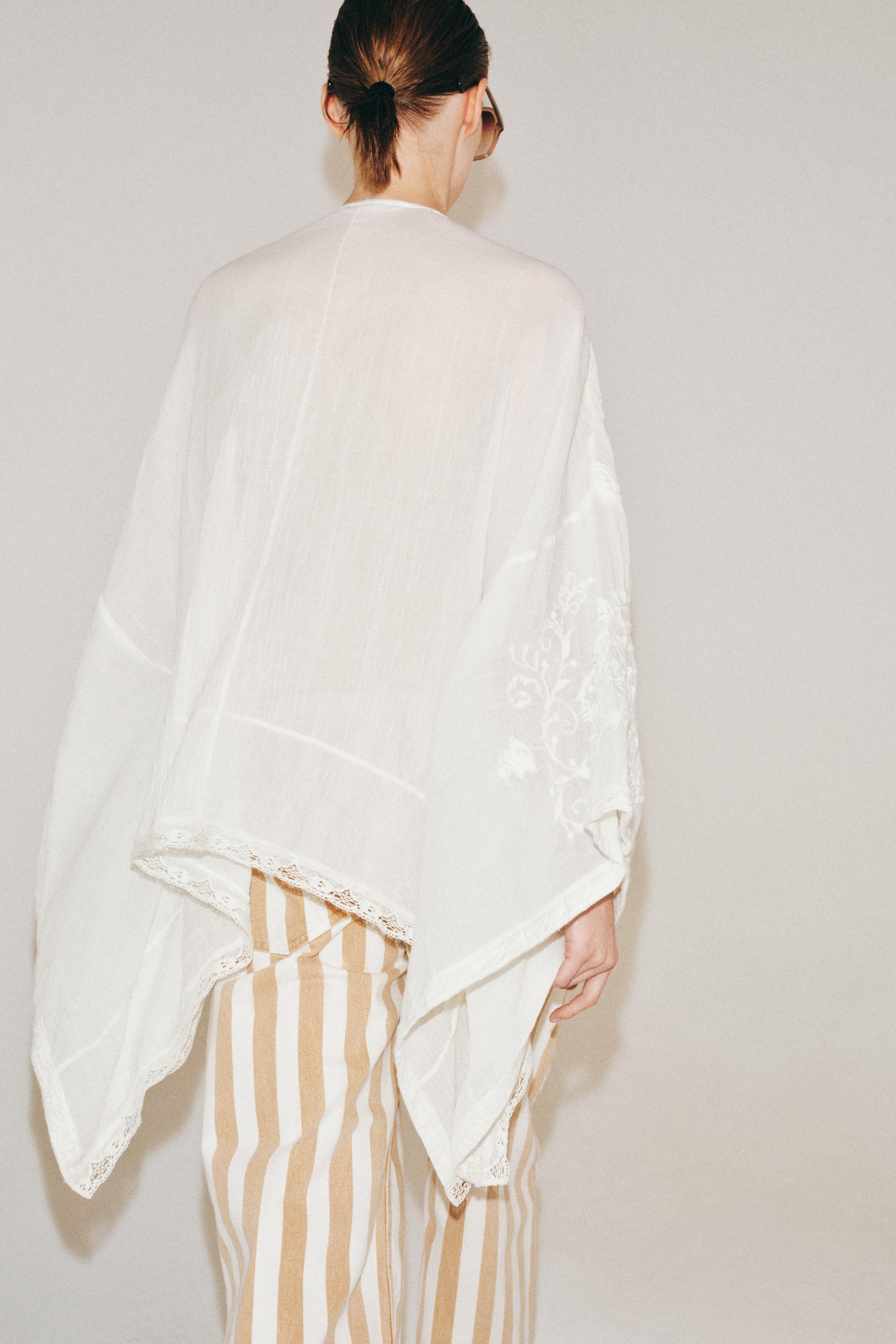 ZW COLLECTION EMBROIDERED CAPE BLOUSE