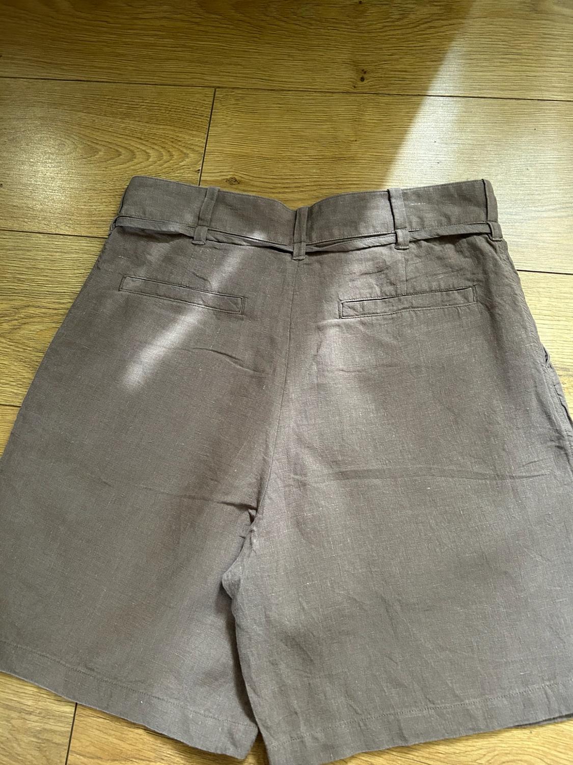 100% LINEN BERMUDA SHORTS WITH BELT - Image 3