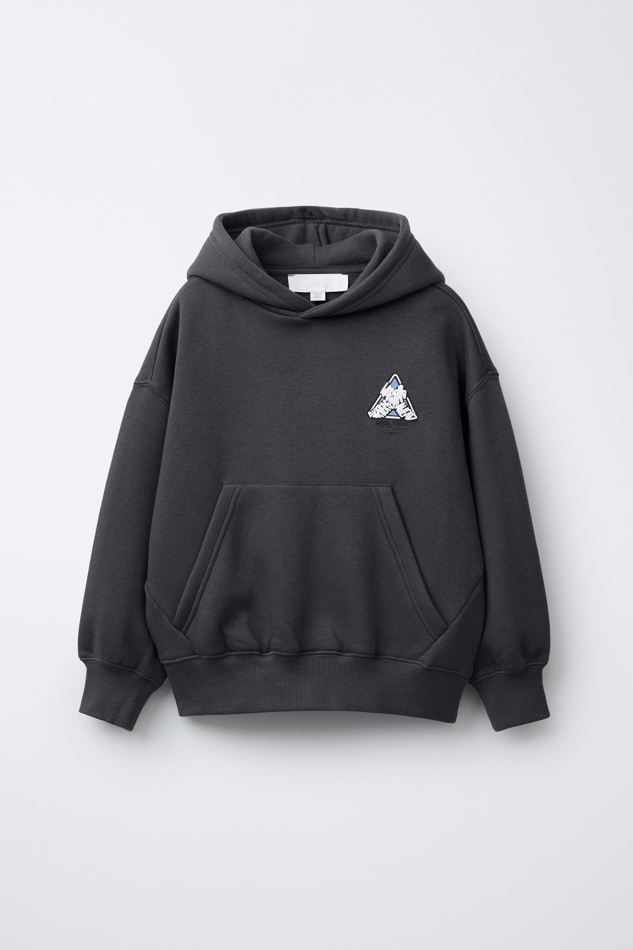 RAISED PRINT HOODIE SWEATSHIRT