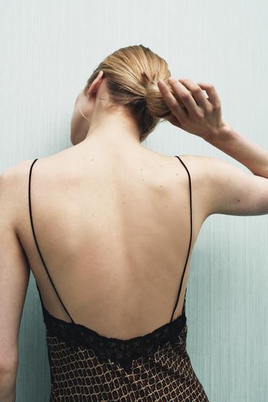 ROBE IMPRIMÉE 100% VISCOSE ASYMÉTRIQUE - Multicolore de Zara - Image 2