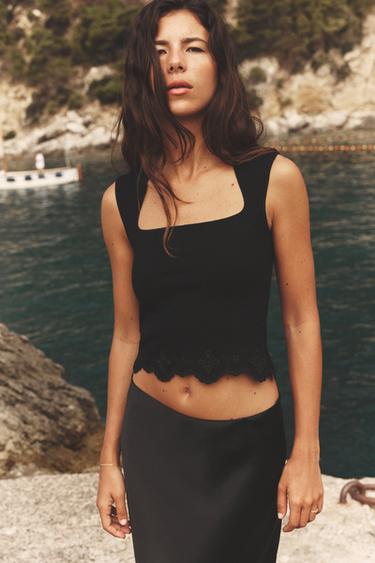 TOP ESCOTE CUADRADO PUNTO STRETCH - Negro de Zara