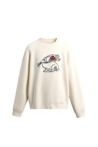 EMBROIDERED RABBIT SWEATSHIRT