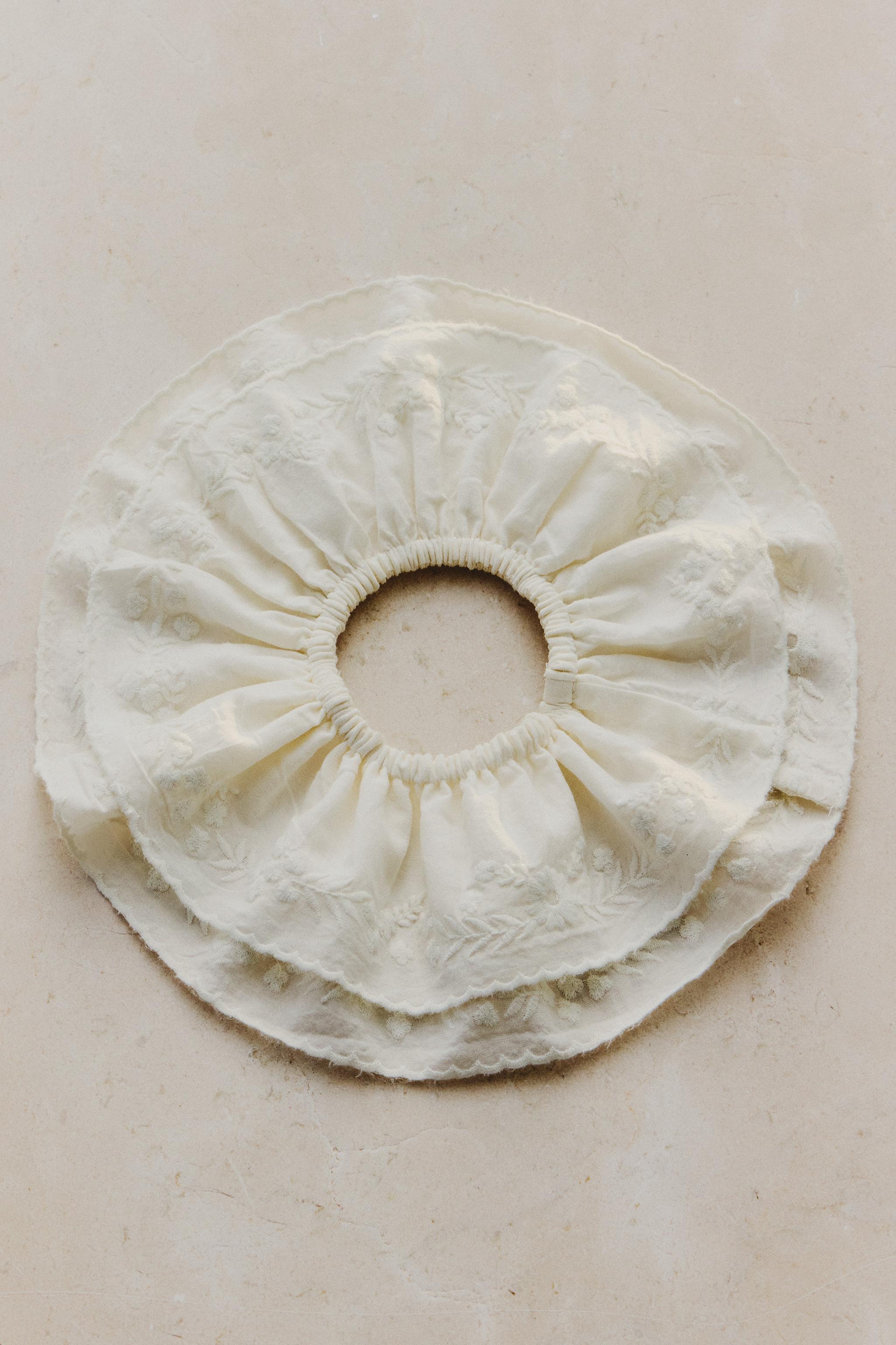 EMBROIDERED COTTON SCRUNCHIES (PACK OF 2) — Ivory