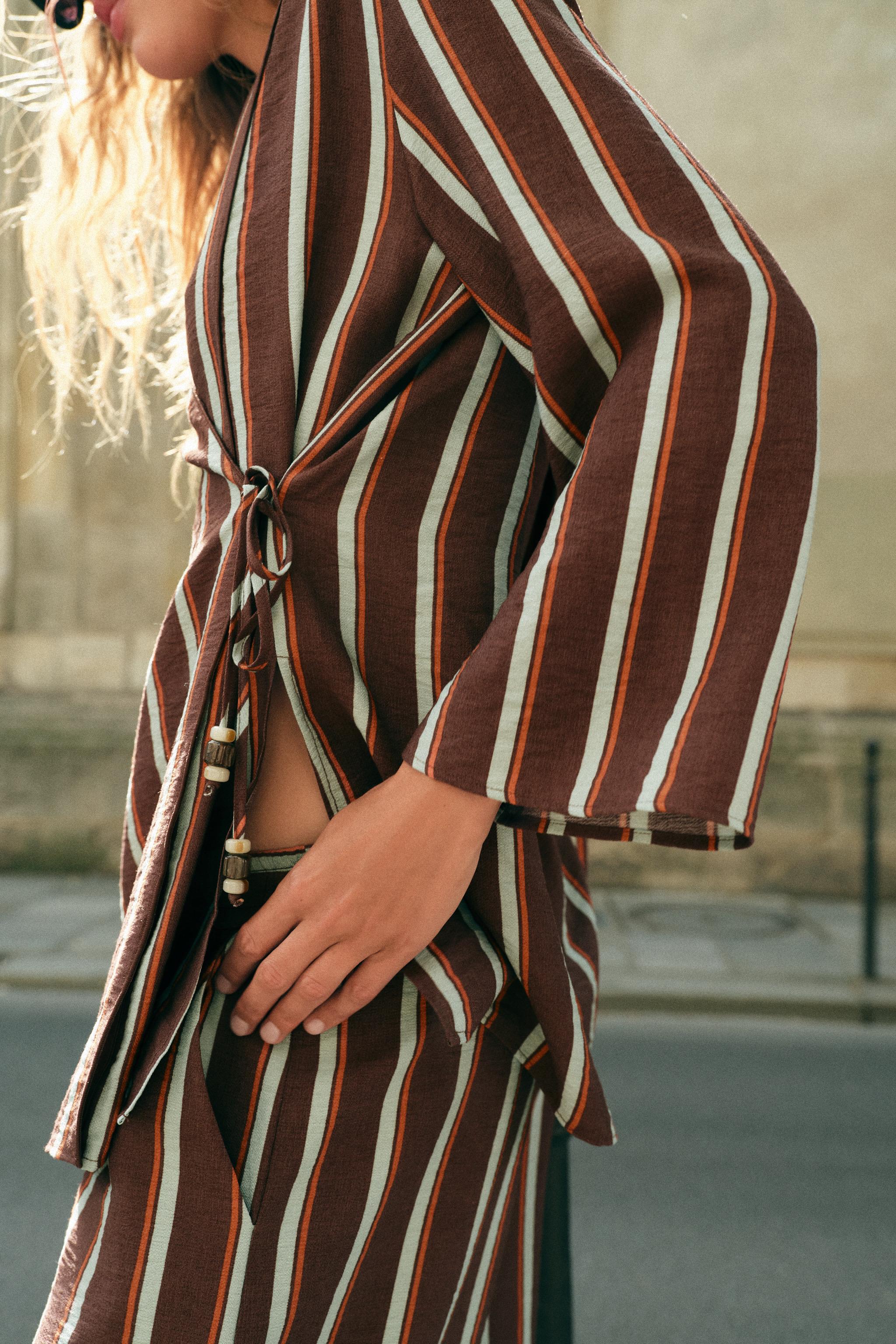 STRIPED WRAP JACKET