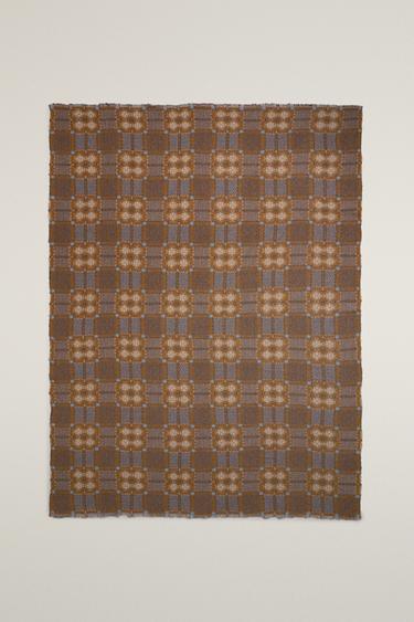 GEOMETRIC DESIGN THROW - بني الخاص بـ Zara - صورة 0
