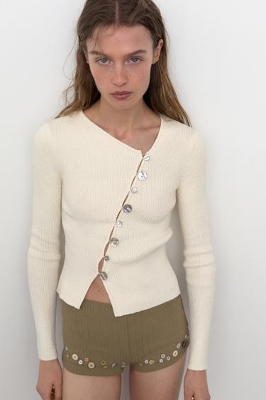 TRIKO ME THURJE MBËRTHIM ASIMETRIK - natyrale-e bardhë nga Zara