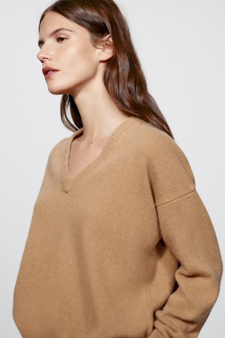 JERSEY CASHMERE LANA ESCOTE PICO