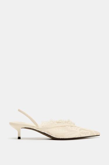 刺繍＆レースキトンヒールシューズホワイトZaraの刺繍＆レースキトンヒールシューズ - ホワイト 