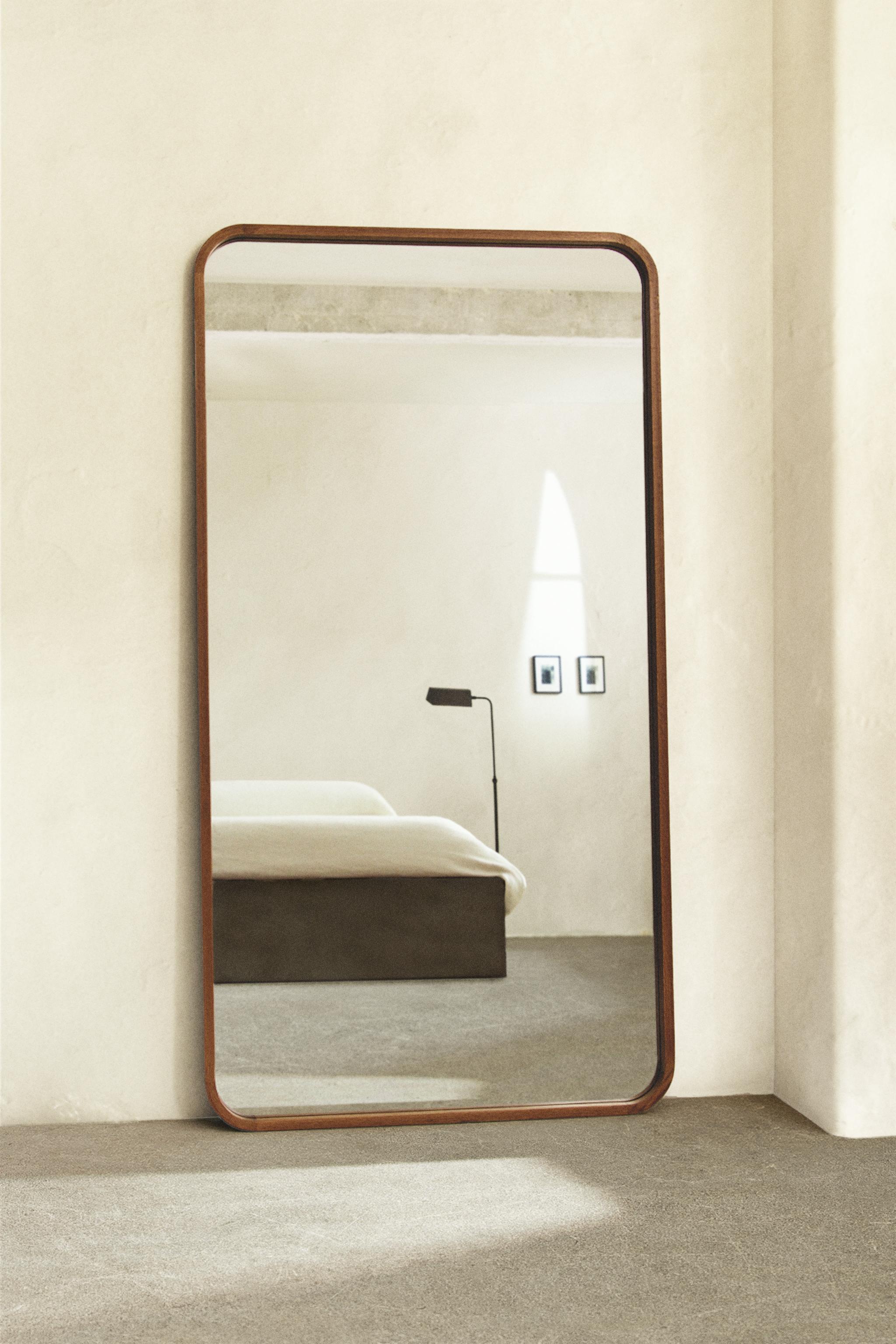 ZARA  ミラー WALL MIRROR WITH ROUND FRAME | Zara Home United States of