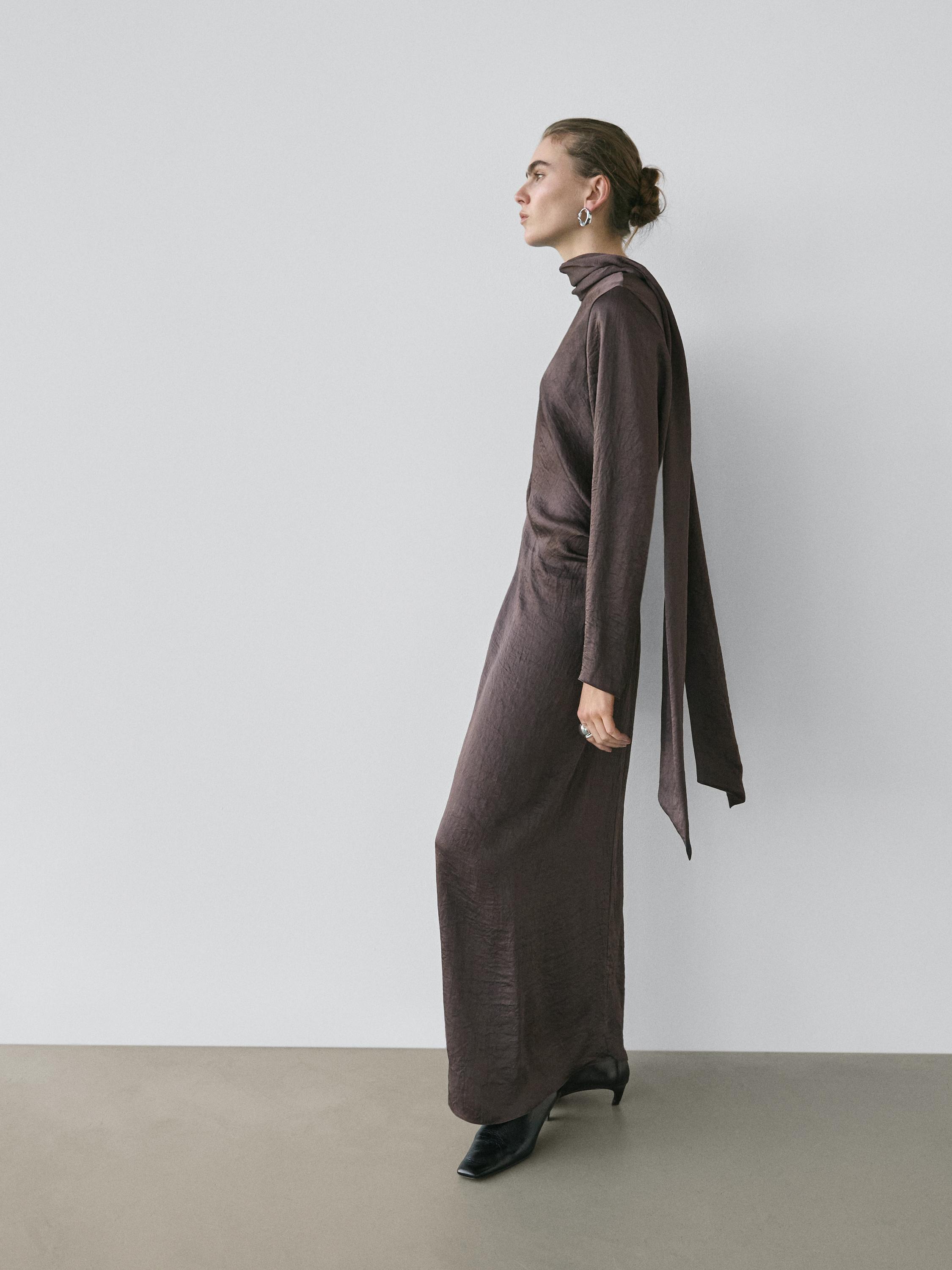 Long flowing dress with tie - STUDIO — Black gold