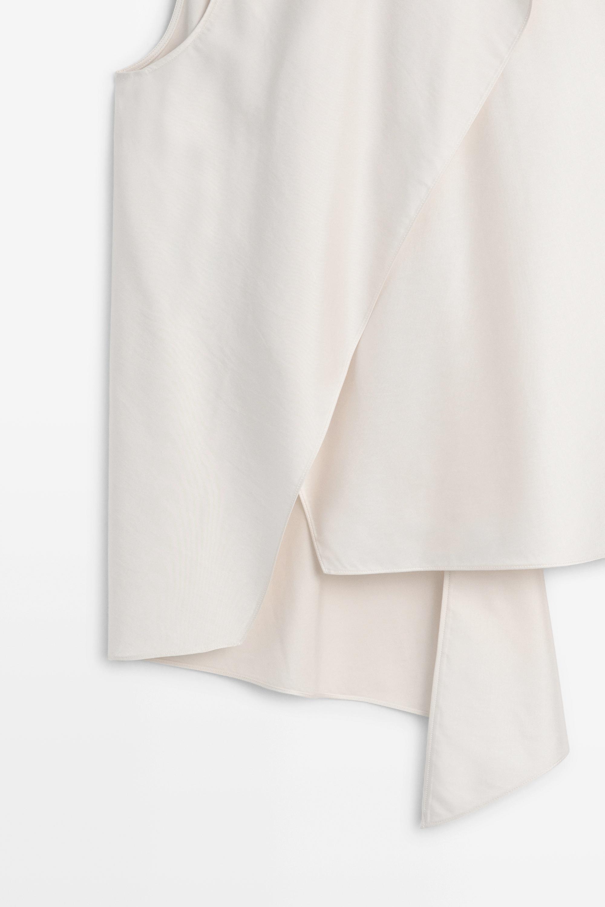 Asymmetric wrap top - STUDIO
