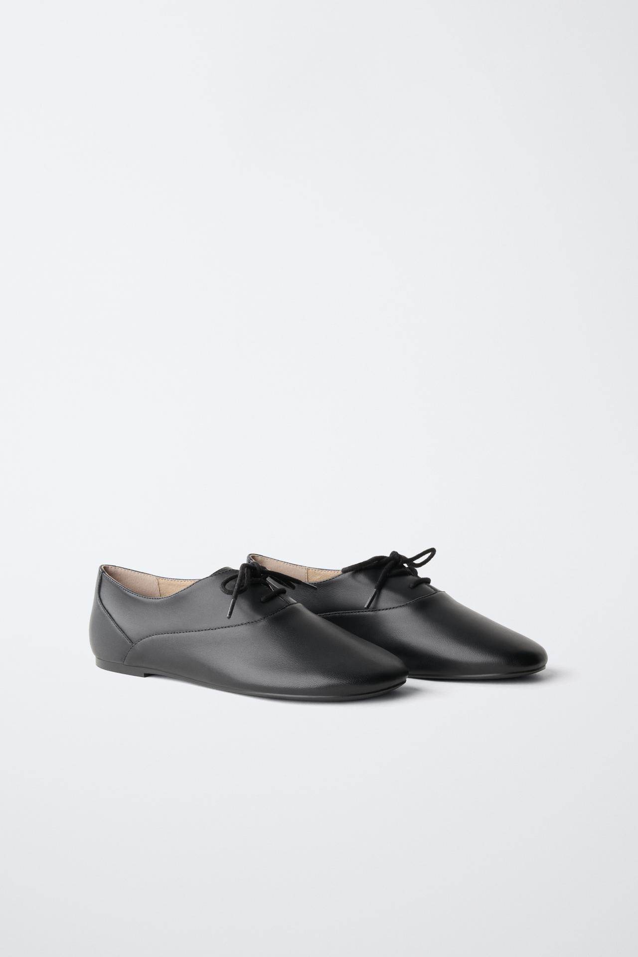 SLIM SOLE LEATHER BLUCHERS — Black